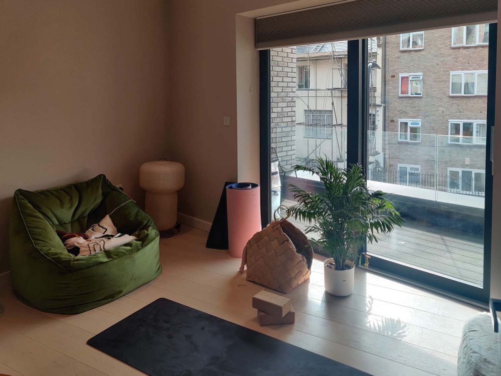 Modern flat in a new build block for film and photoshoot hire (Hackney, London)