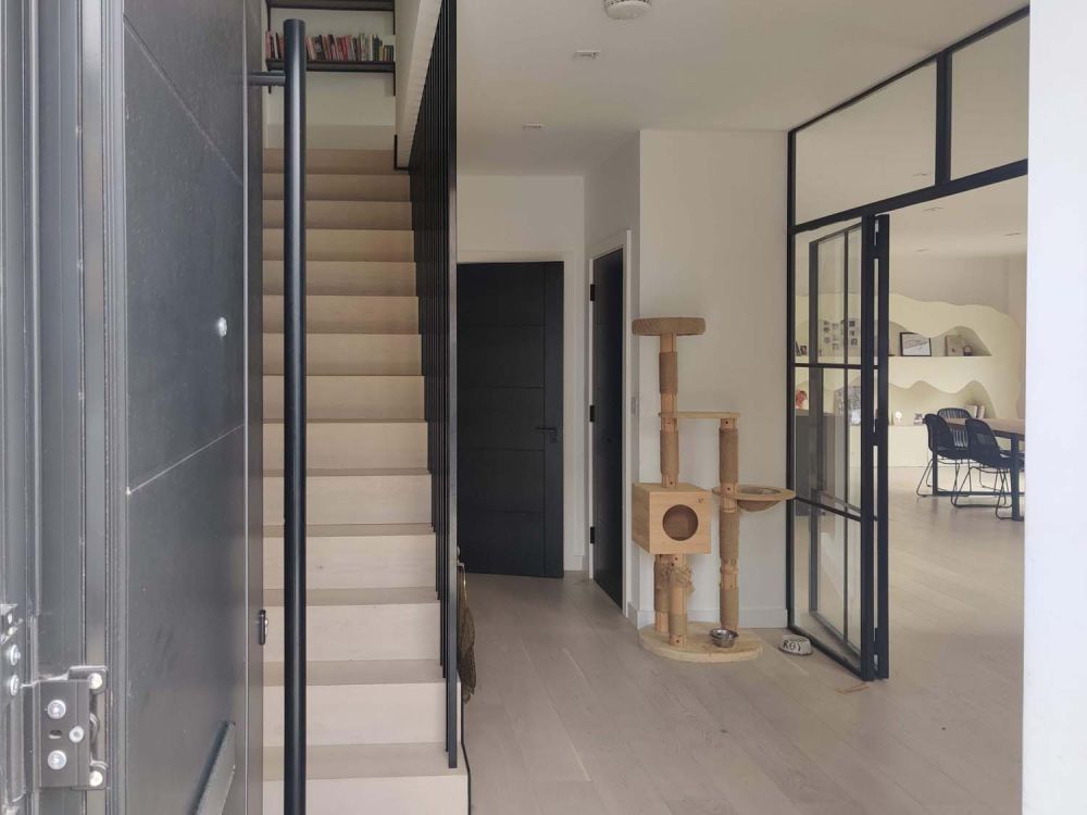 Modern flat in a new build block for film and photoshoot hire (Hackney, London)