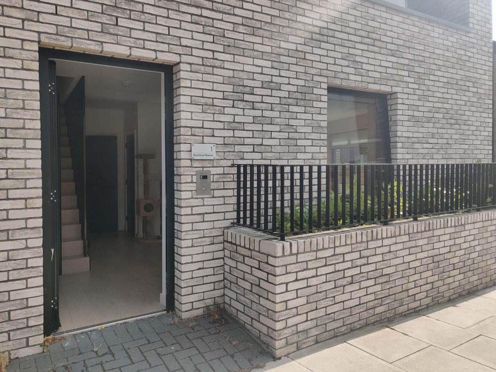 Modern flat in a new build block for film and photoshoot hire (Hackney, London)