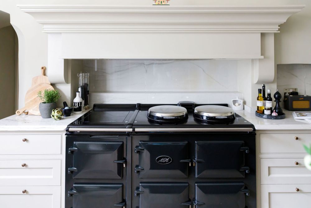 Grade II listed village manor