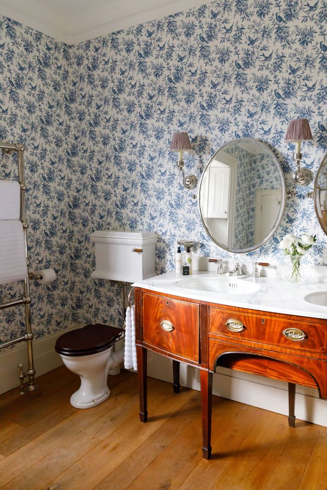 Grade II listed village manor