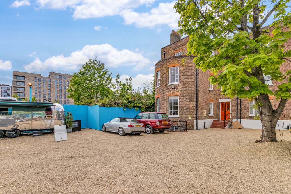 Retro wine bar for film and photoshoot hire (Hounslow, London)