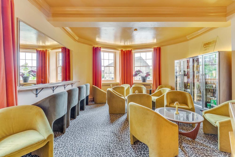 Retro wine bar for film and photoshoot hire (Hounslow, London)