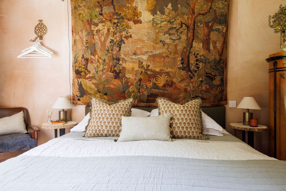 An architecturally unique timber-clad  home in the South Downs