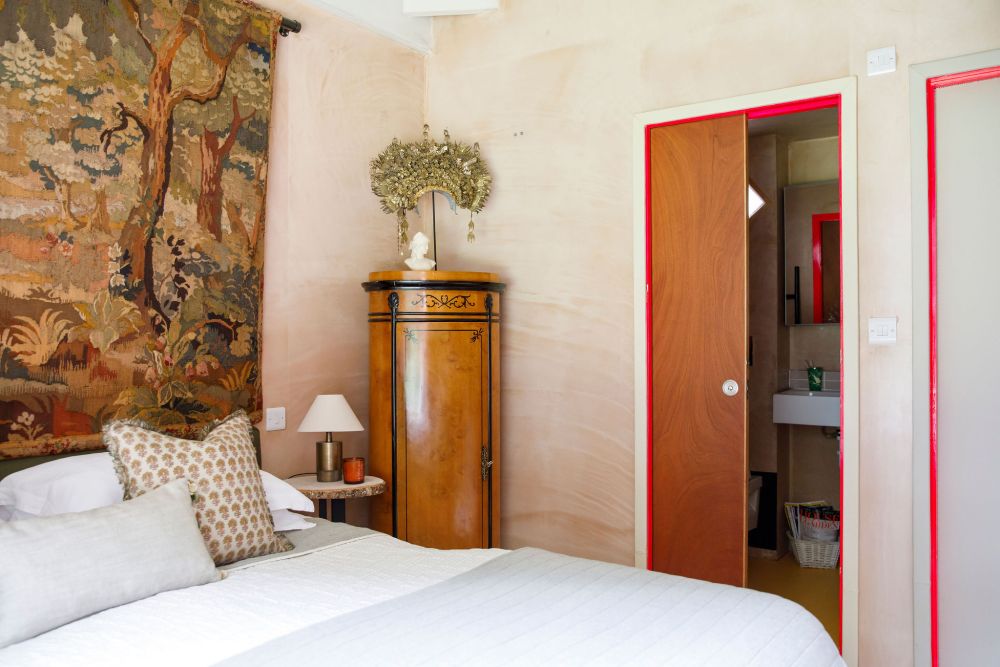 An architecturally unique timber-clad  home in the South Downs