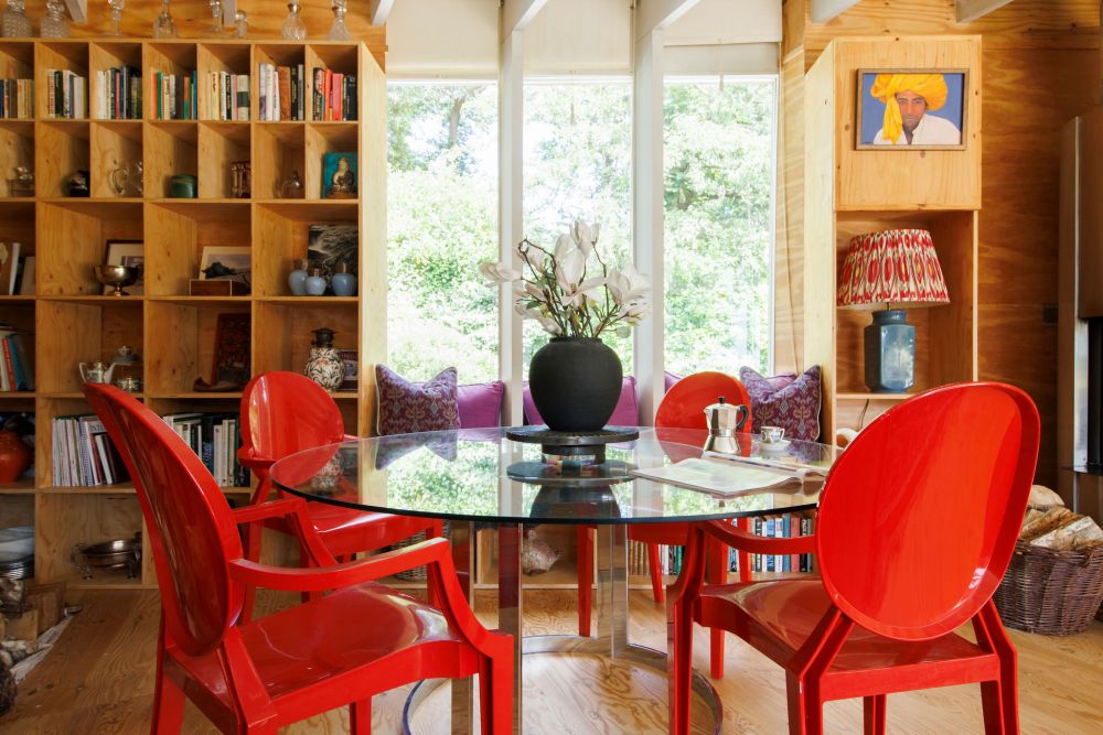 An architecturally unique timber-clad  home in the South Downs