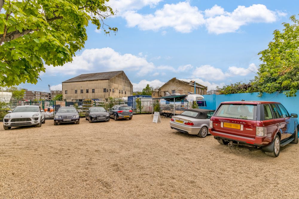 Retro wine bar for film and photoshoot hire (Hounslow, London)