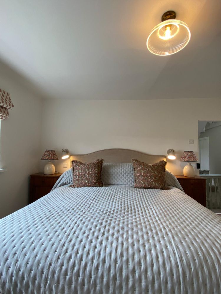 A quintessential English village house