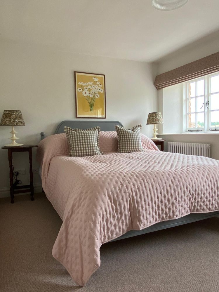 A quintessential English village house