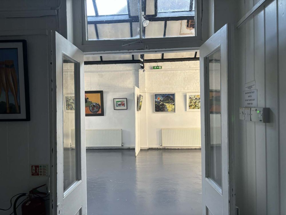 Art gallery in converted fire station for film and photoshoot and event hire (Henley-on-Thames, Oxfordshire)