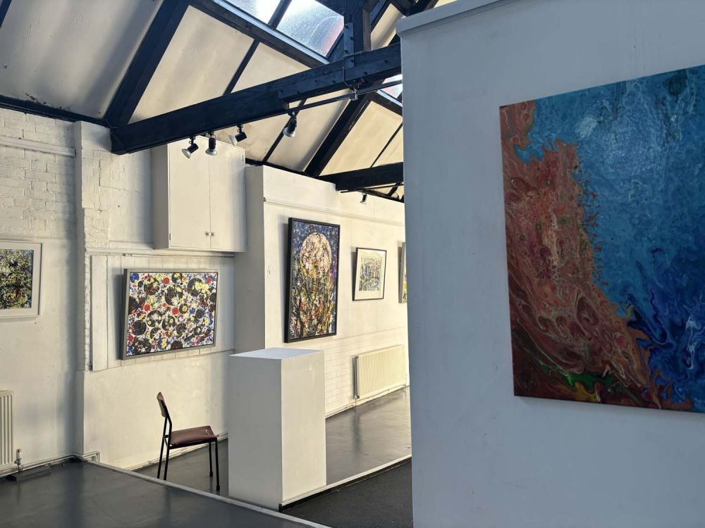 Art gallery in converted fire station for film and photoshoot and event hire (Henley-on-Thames, Oxfordshire)