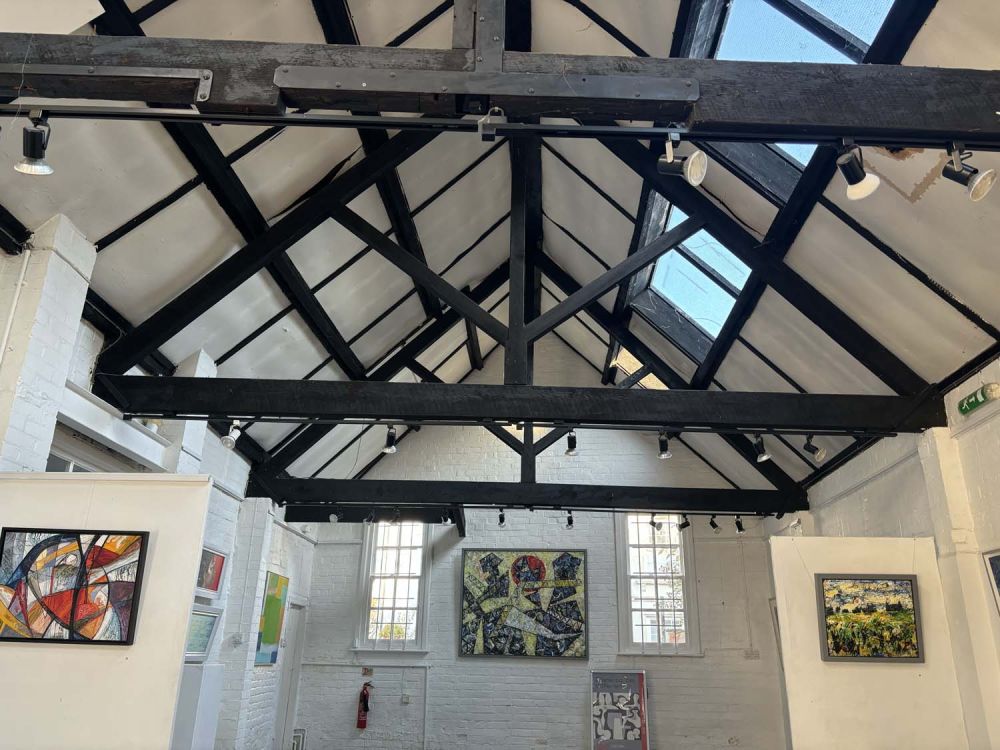 Art gallery in converted fire station for film and photoshoot and event hire (Henley-on-Thames, Oxfordshire)