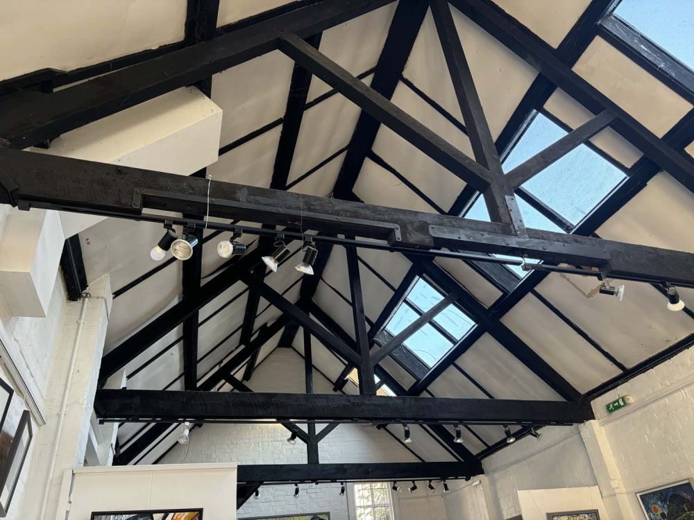 Art gallery in converted fire station for film and photoshoot and event hire (Henley-on-Thames, Oxfordshire)