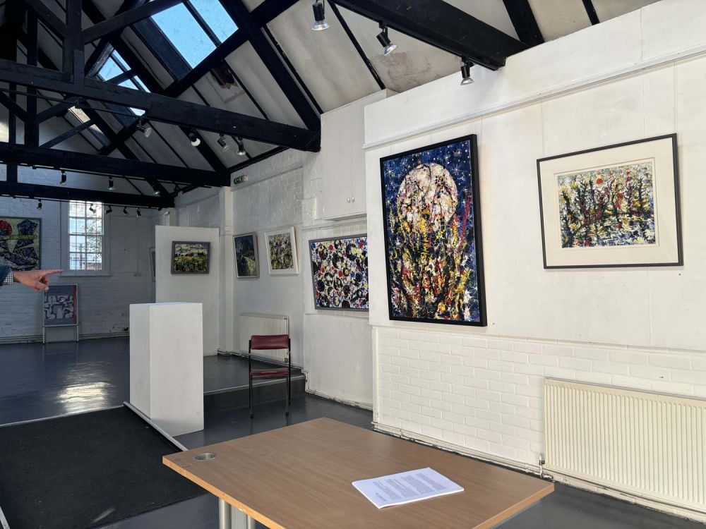Art gallery in converted fire station for film and photoshoot and event hire (Henley-on-Thames, Oxfordshire)