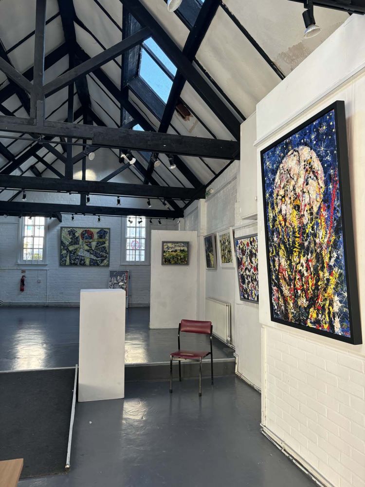 Art gallery in converted fire station for film and photoshoot and event hire (Henley-on-Thames, Oxfordshire)