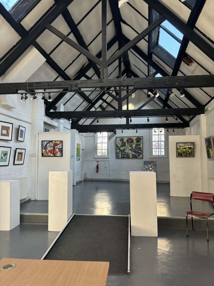 Art gallery in converted fire station for film and photoshoot and event hire (Henley-on-Thames, Oxfordshire)