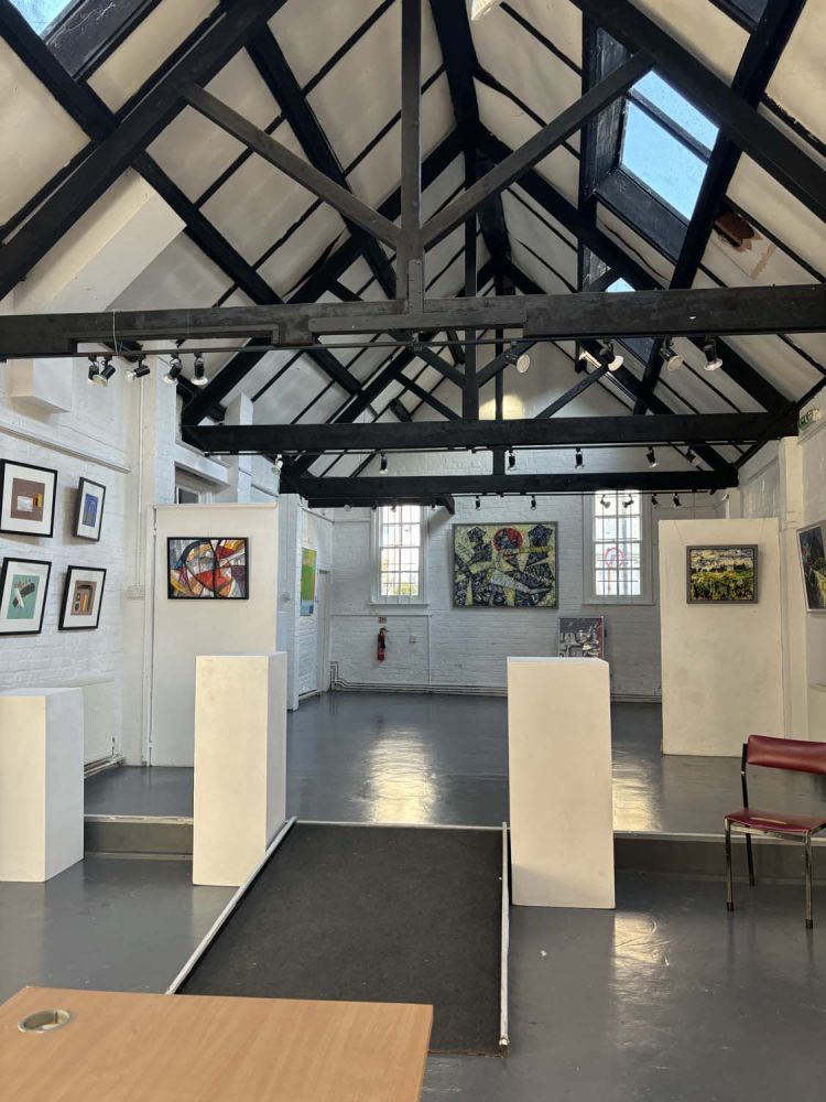 Art gallery in converted fire station for film and photoshoot and event hire (Henley-on-Thames, Oxfordshire)