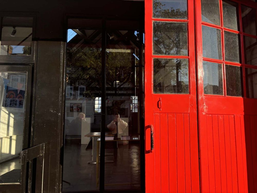 Art gallery in converted fire station for film and photoshoot and event hire (Henley-on-Thames, Oxfordshire)