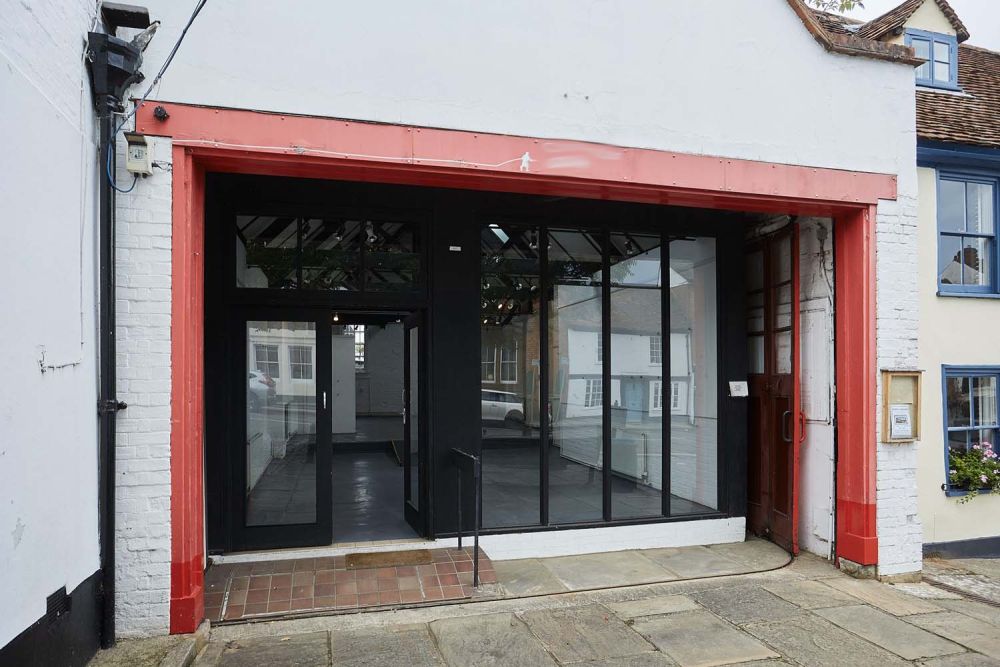Art gallery in converted fire station for film and photoshoot and event hire (Henley-on-Thames, Oxfordshire)