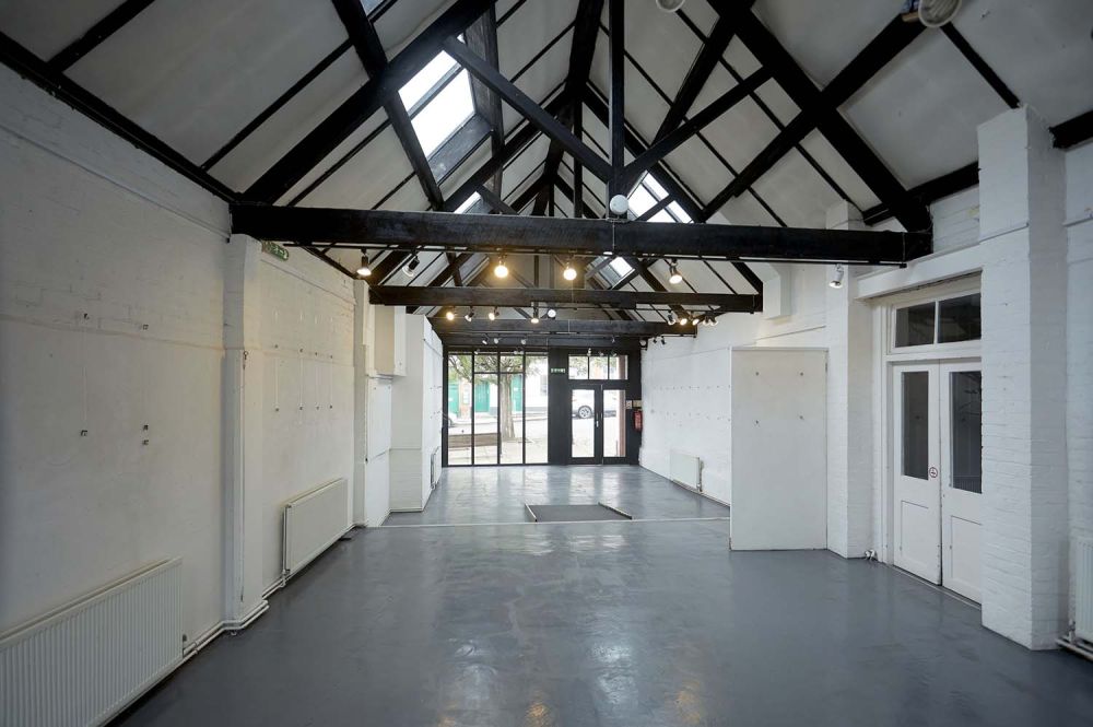 Art gallery in converted fire station for film and photoshoot and event hire (Henley-on-Thames, Oxfordshire)