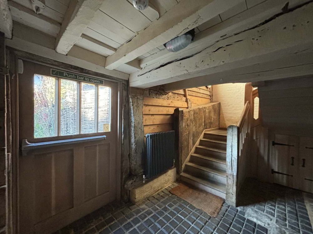 Event space in a converted barn for film, photoshoot and event hire (Henley-on-Thames, Oxfordshire)