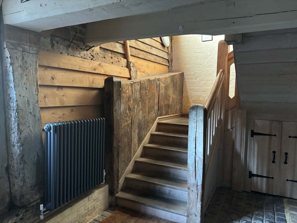 Event space in a converted barn for film, photoshoot and event hire (Henley-on-Thames, Oxfordshire)