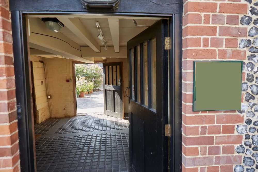 Event space in a converted barn for film, photoshoot and event hire (Henley-on-Thames, Oxfordshire)