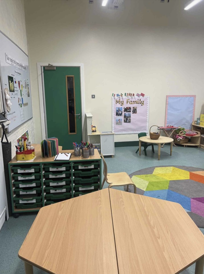 Large primary school available for film, shoot and event location hire (Chelsea)
