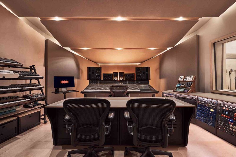 Great music studio for film, shoot location for hire in North London