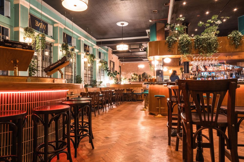 Hackney cocktail bar