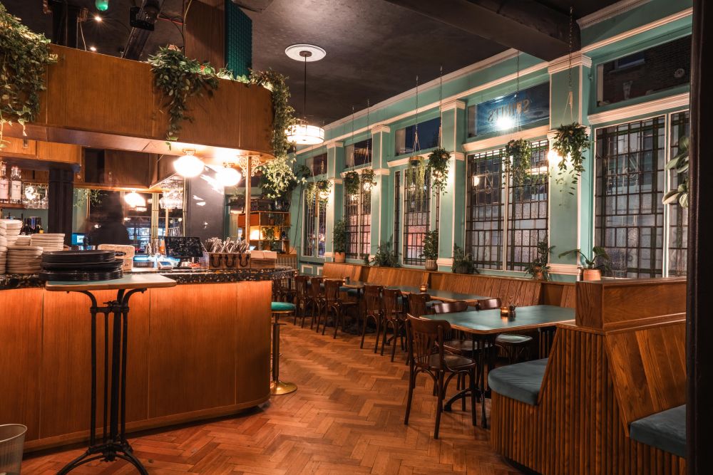 Hackney cocktail bar