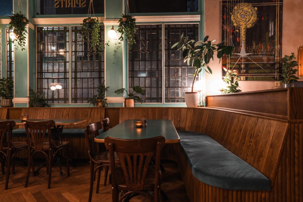 Hackney cocktail bar