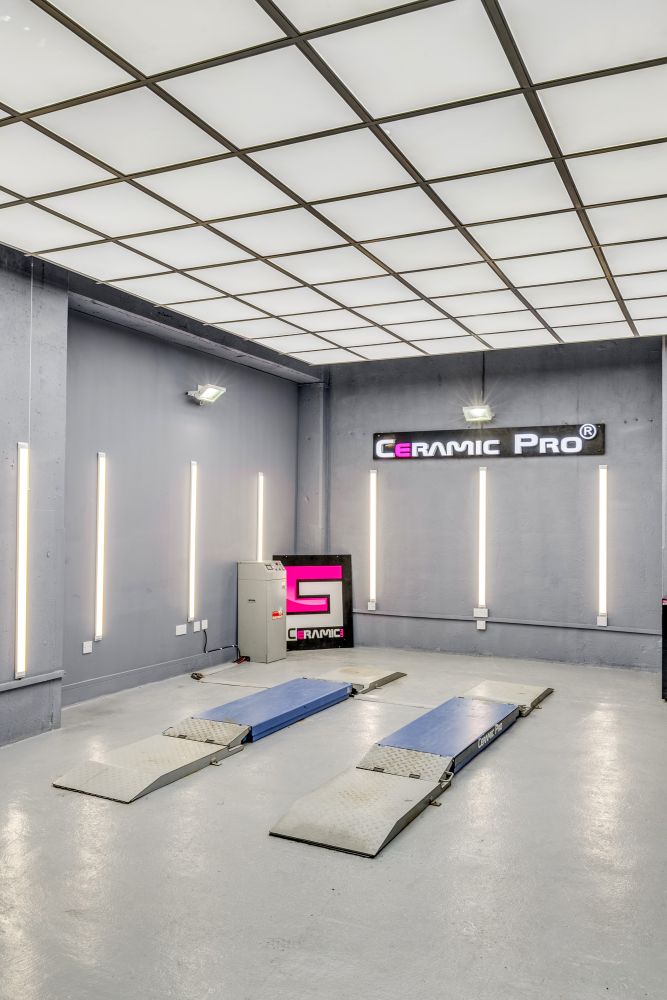 Brentford Car workshops