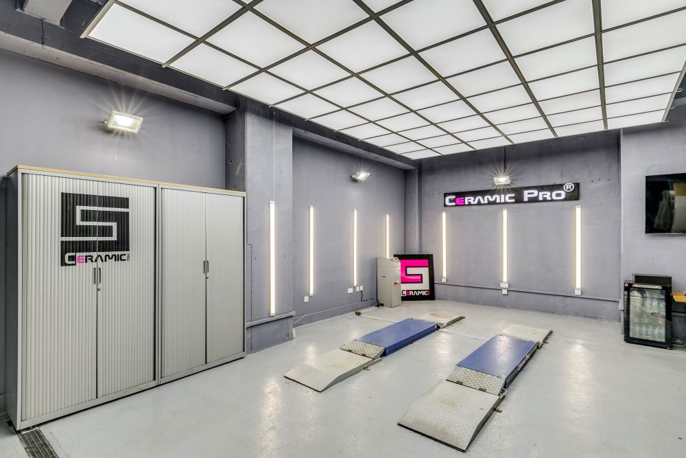 Brentford Car workshops