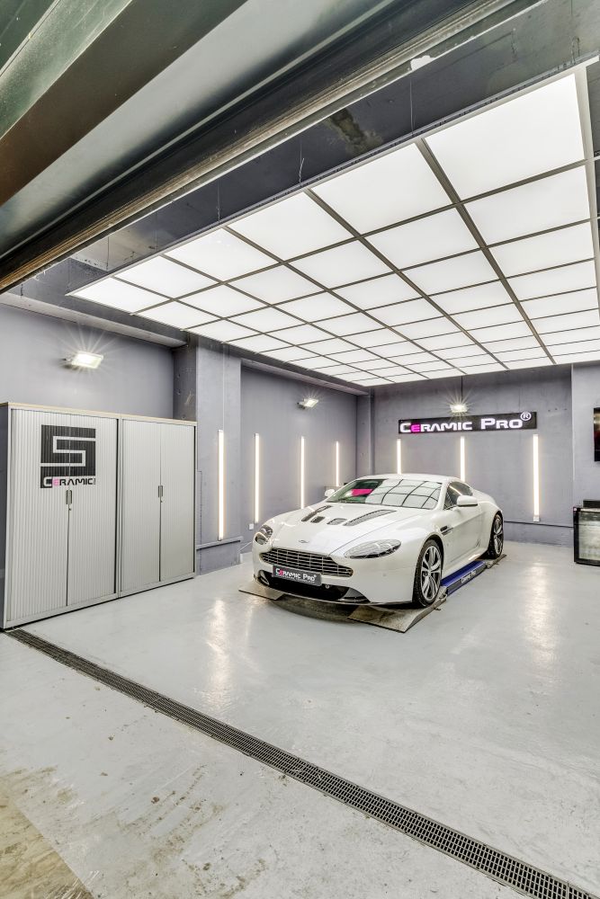 Brentford Car workshops