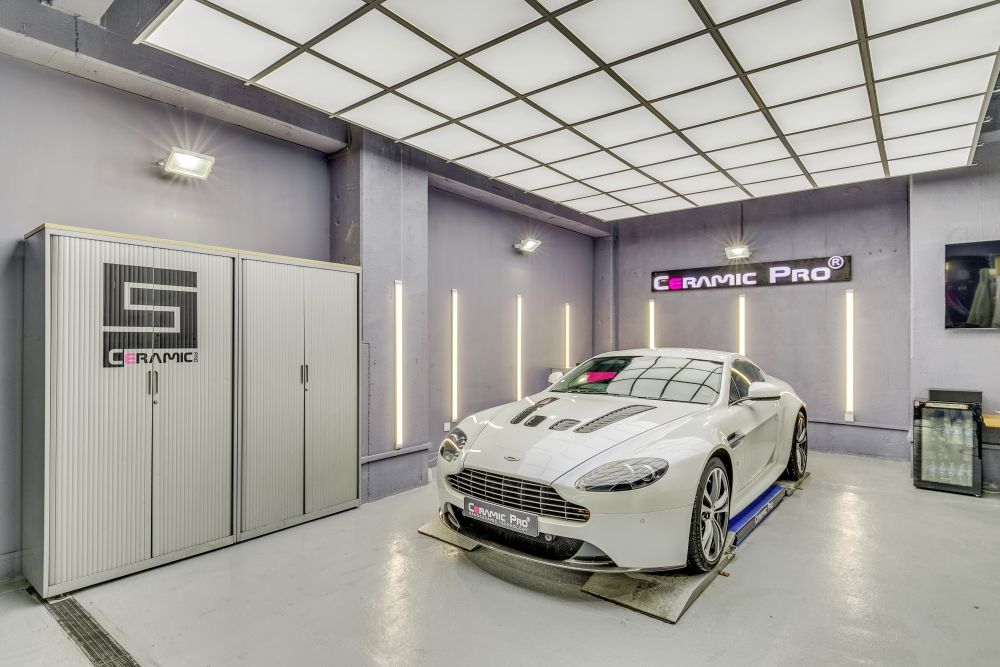 Brentford Car workshops