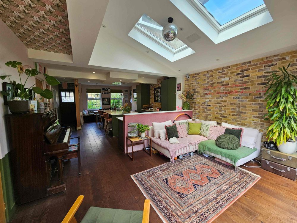 Double fronted, mid-terrace 1920’s house for filming and photoshoots (South London)