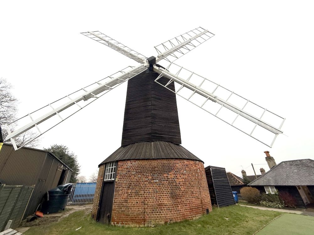 Unusual chapel in a windmill (Surrey)