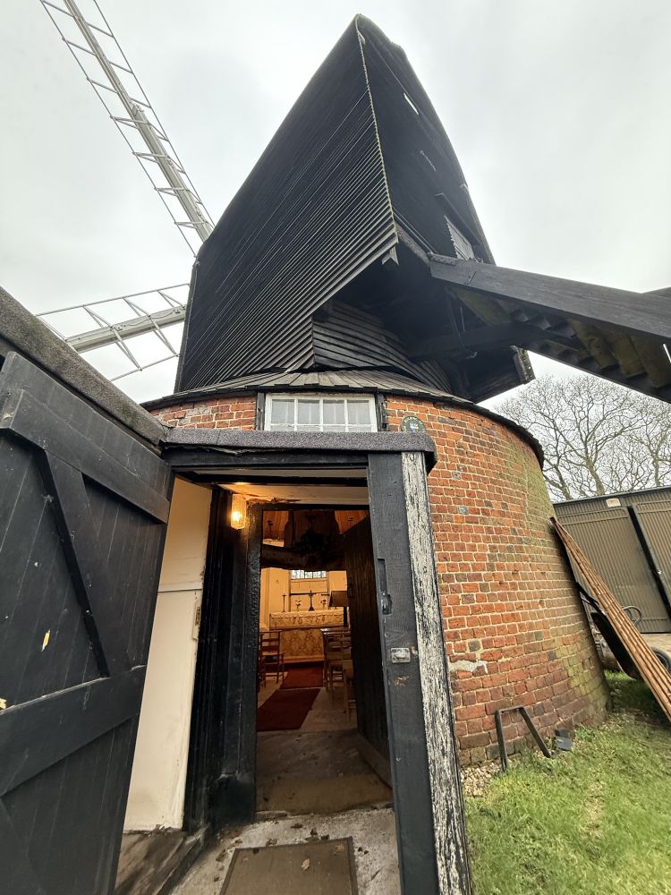 Unusual chapel in a windmill (Surrey)