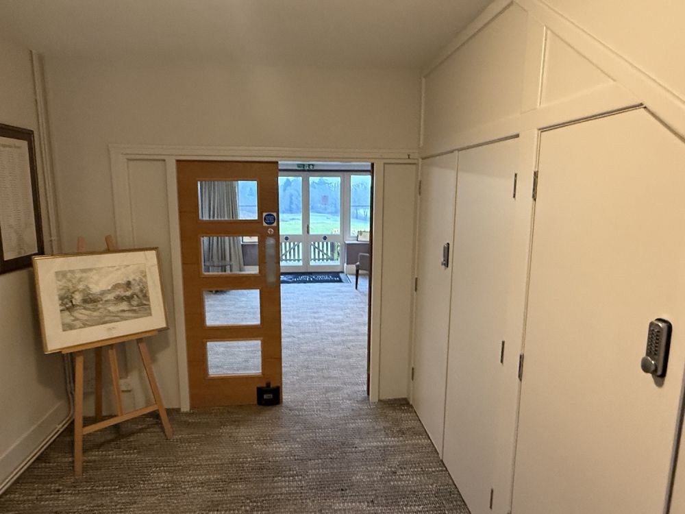 Golf course and clubhouse (Reigate, Surrey)