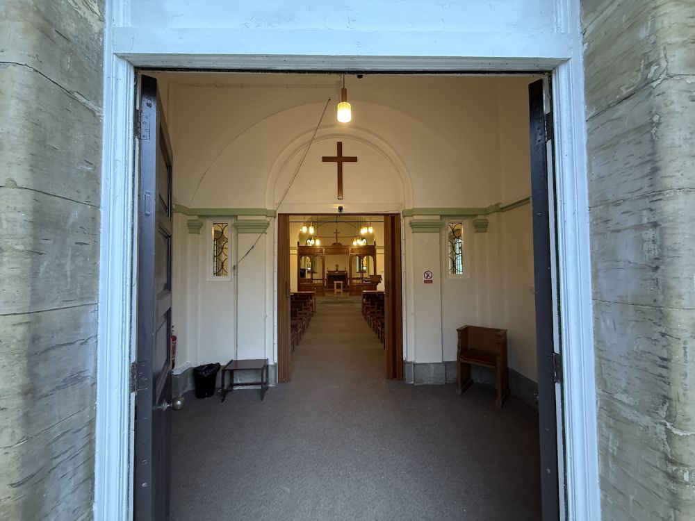 Redstone Cemetery  (Redhill, Surrey)