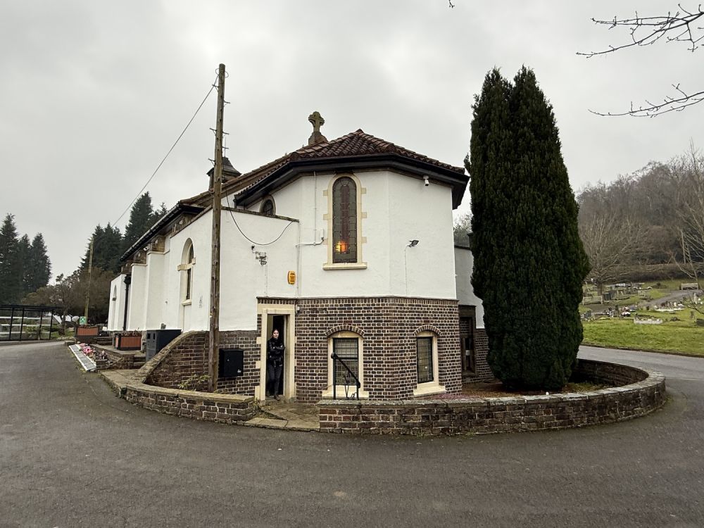 Redstone Cemetery  (Redhill, Surrey)