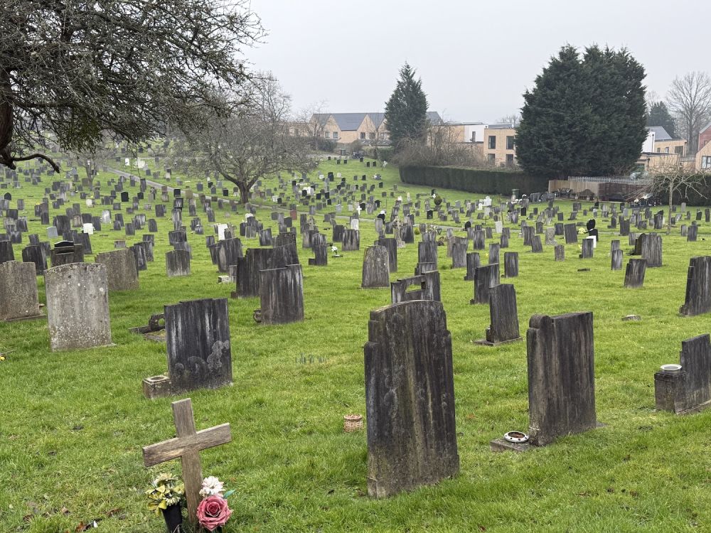 Redstone Cemetery  (Redhill, Surrey)