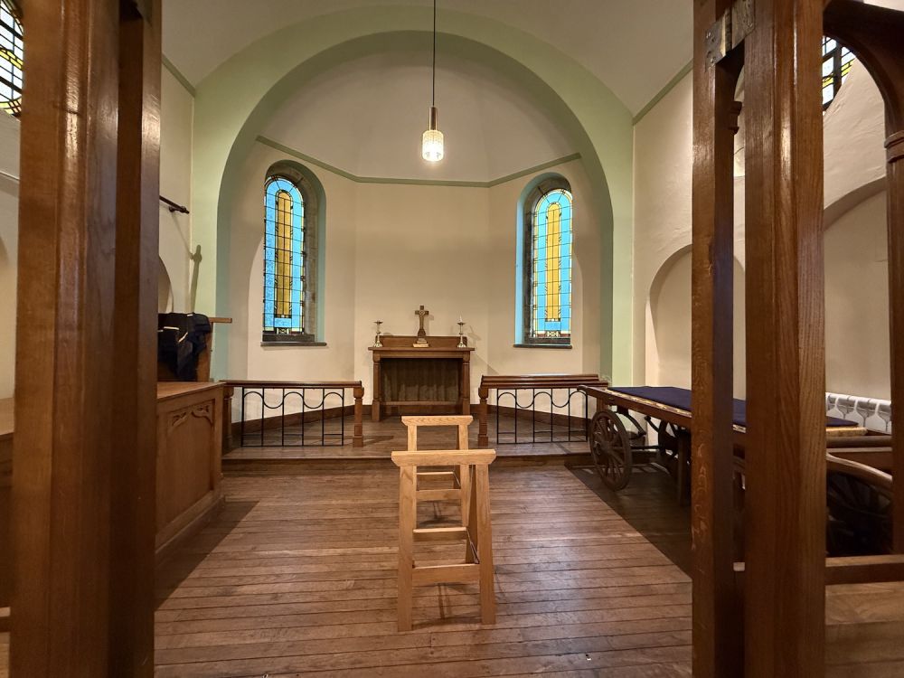 Redstone Cemetery  (Redhill, Surrey)