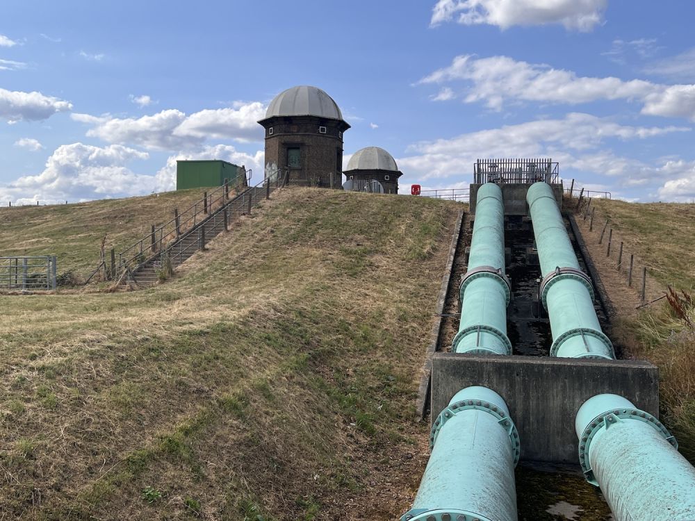 Island Barn Reservoir  (near Kingston, London UK)