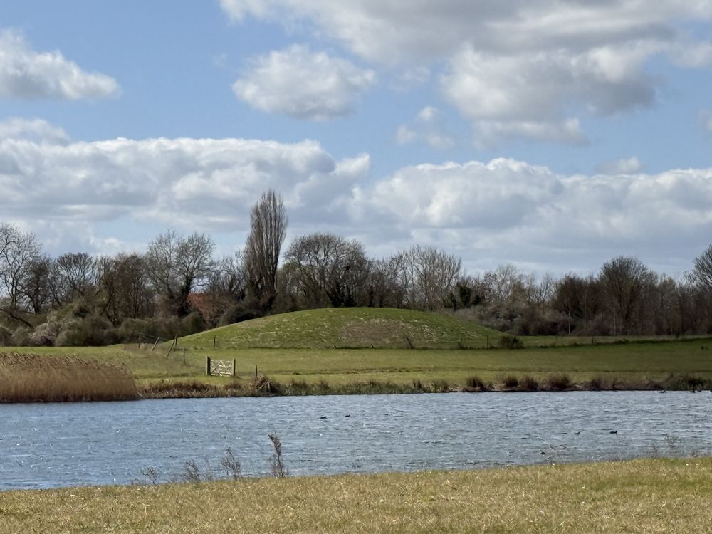 2.5km long rowing lake with  controllable roads. (Berkshire, UK)