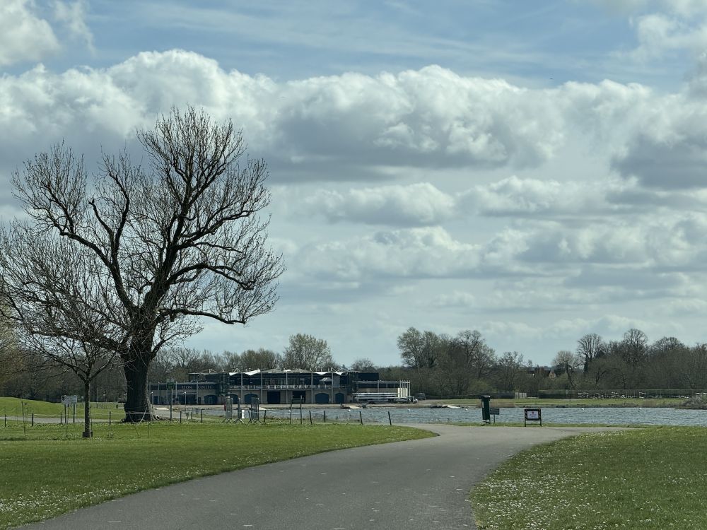2.5km long rowing lake with  controllable roads. (Berkshire, UK)