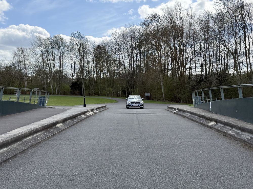 2.5km long rowing lake with  controllable roads. (Berkshire, UK)