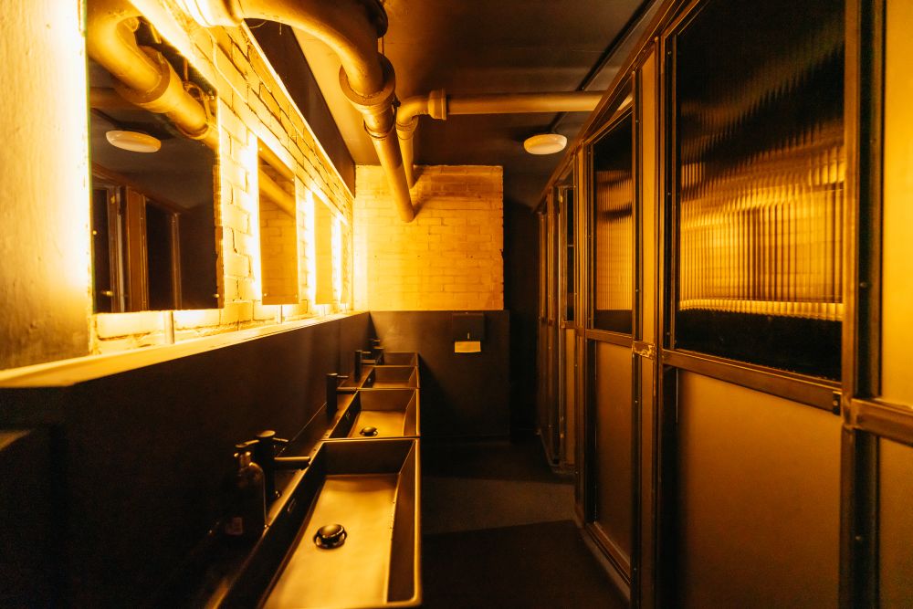 A versatile three-storey warehouse in Shoreditch, built for film, TV, and photography shoots. Industrial design, 3-phase power, and private modular spaces.