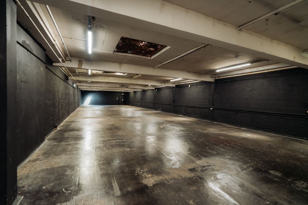 A versatile three-storey warehouse in Shoreditch, built for film, TV, and photography shoots. Industrial design, 3-phase power, and private modular spaces.